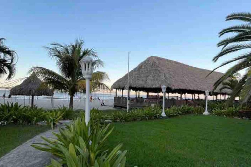 Villa De Ali In Palma Real La Ceiba Ngoại thất bức ảnh